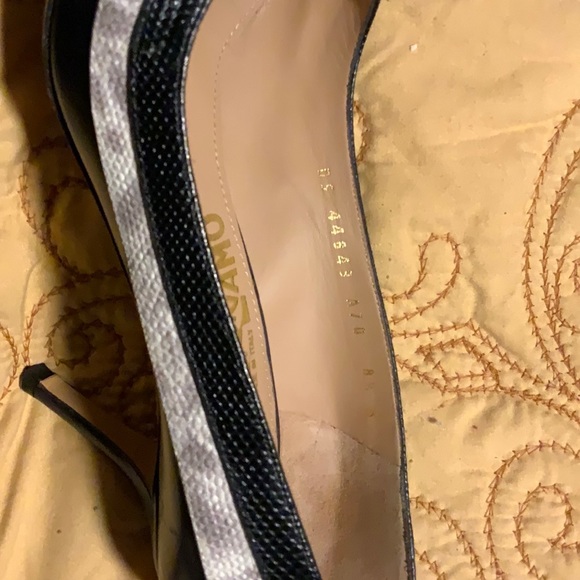 Salvatore Ferrara, black with gray and white like trim, size 8.5 - Picture 10 of 10